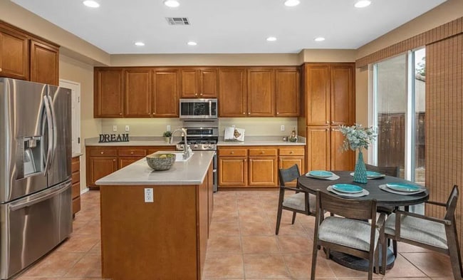 Building Photo - Available for Rent – Beautiful Gated 3BD/3BA Home Near Cal State San Marcos