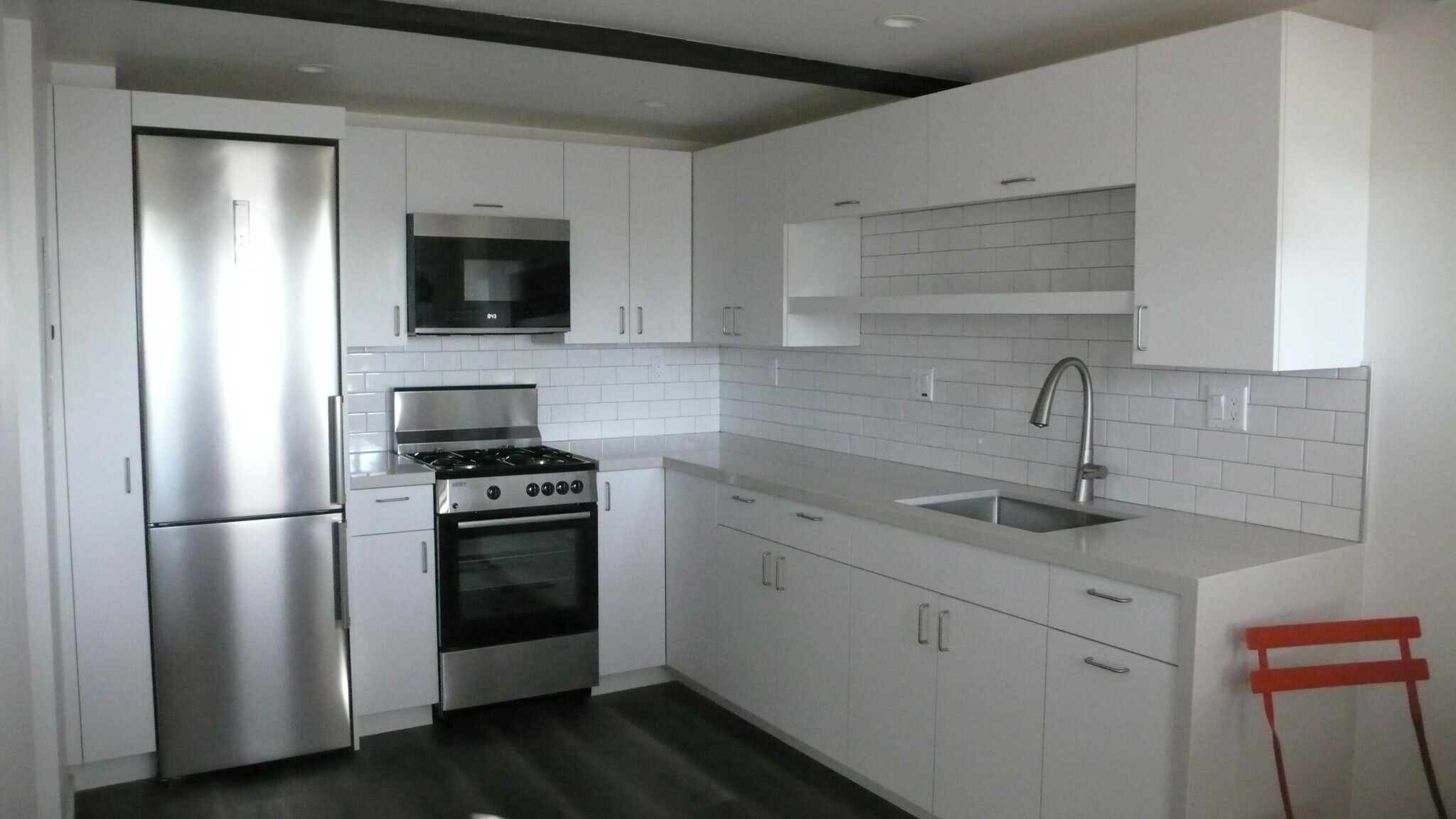 Building Photo - 754 N Avenue 66