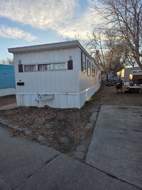 Building Photo - 10 8th Ave