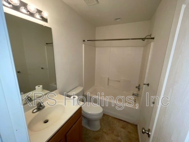 Building Photo - 1014 Teton Cir