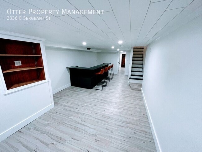 Building Photo - 2336 E Sergeant St