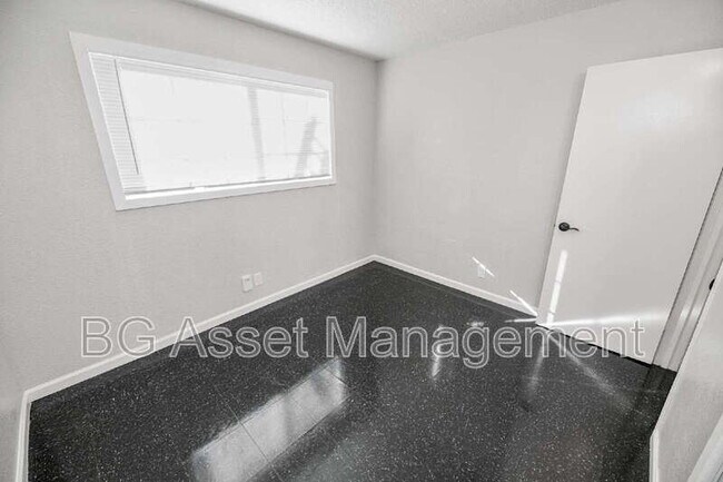 Building Photo - 134 Marina Way