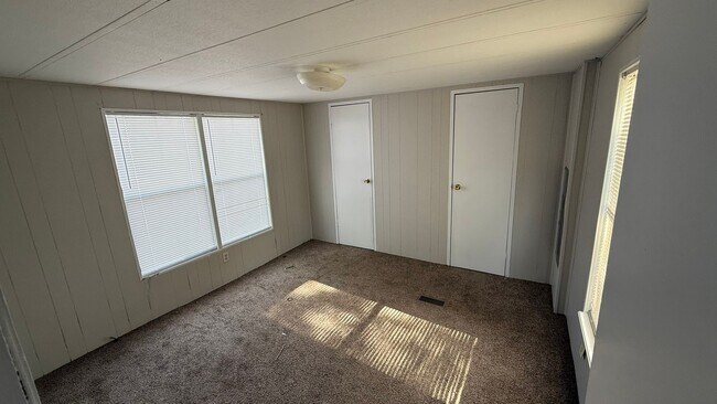 Building Photo - 524 Arnall Dr