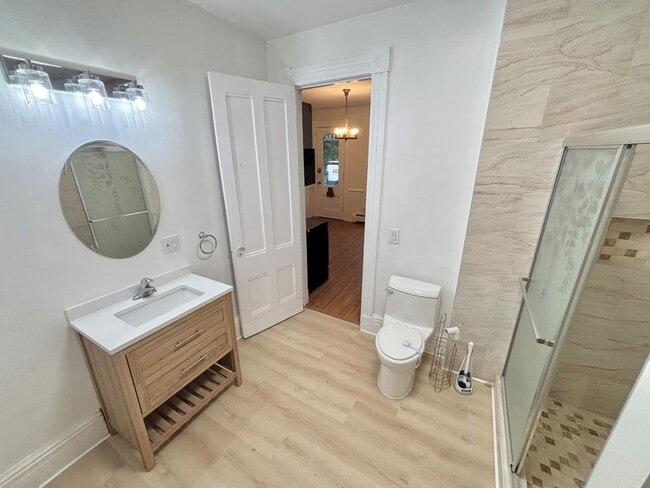 Building Photo - HUGE 6bd / 3ba House | Penfield Schools | 2nd floor Laundry hooks | Master Suite
