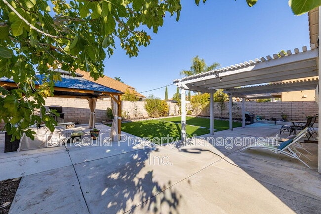 Building Photo - 30450 Summerside St