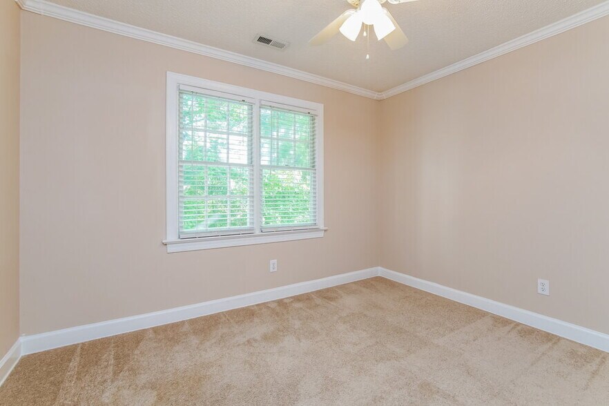 Building Photo - 4813 Forest Highland Dr