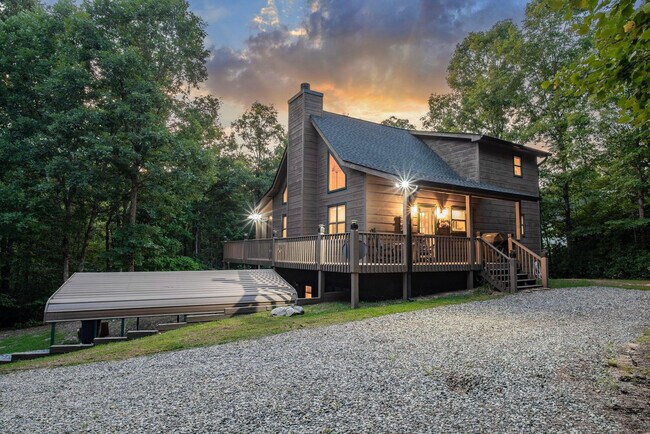 Building Photo - 4050 Henson Rd