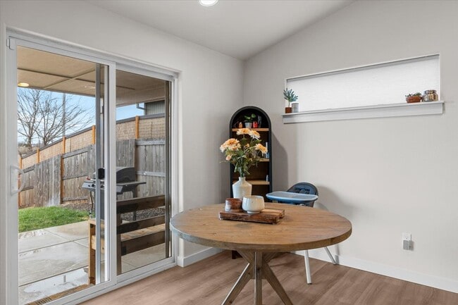 Building Photo - 3613 Carnelian St