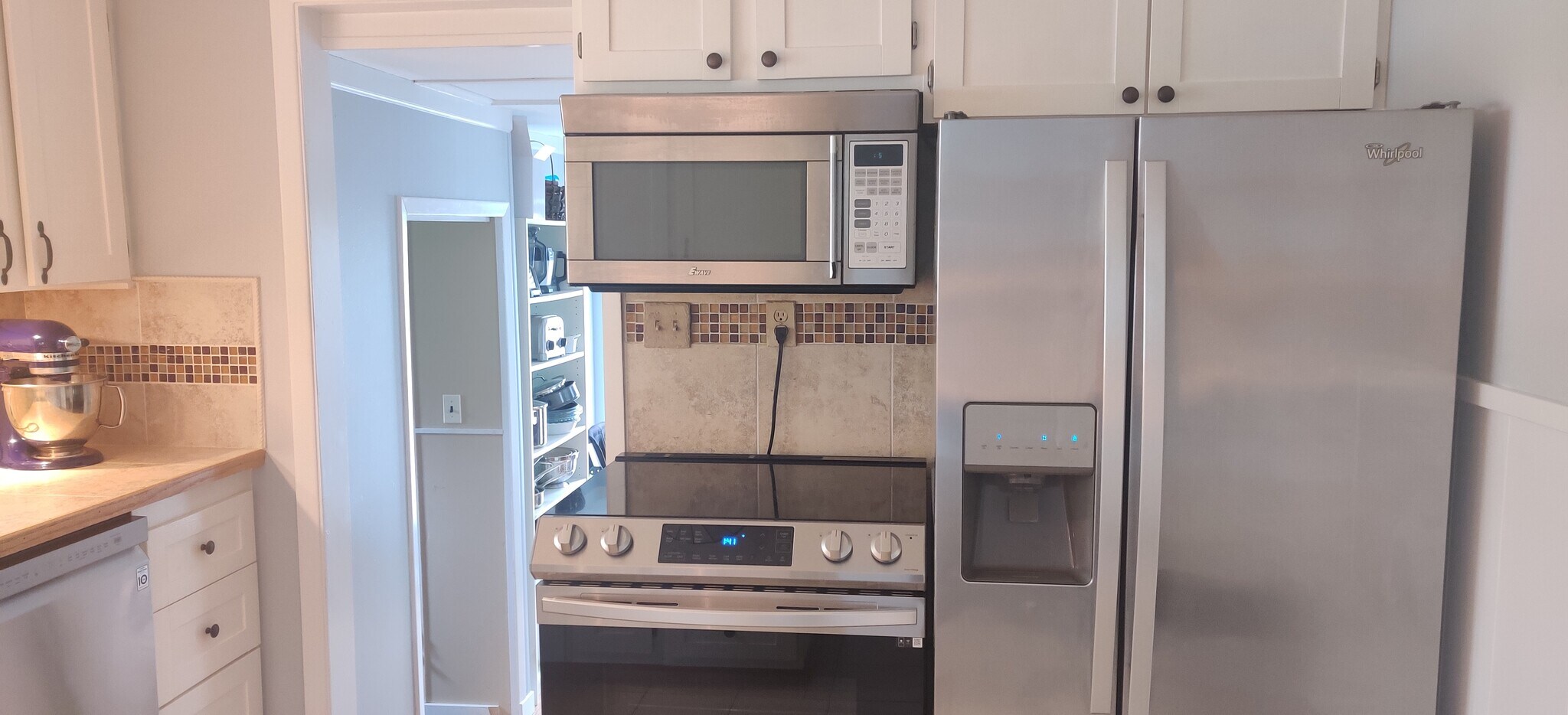 Building Photo - 822 CC St