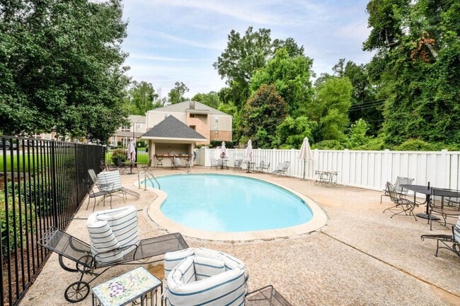 Building Photo - 1745 Jack Warner Pkwy