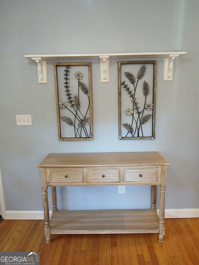 Building Photo - 1385 Linkwood Ln