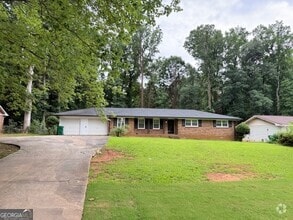 Building Photo - 4833 Thompson Mill Rd