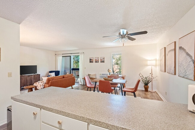 Building Photo - 6630 SW Capitol Hwy