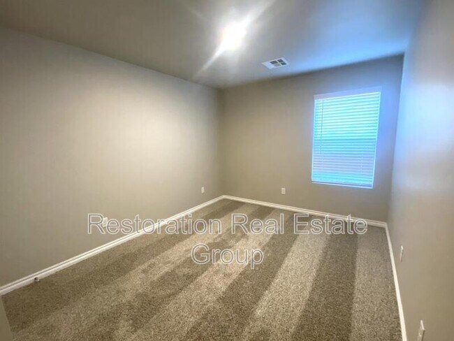 Building Photo - 2740 Alice Wy