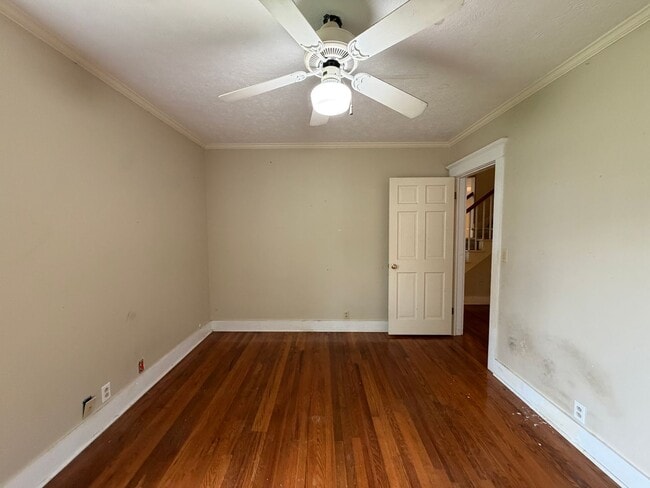 Building Photo - 207 Goodman Pl
