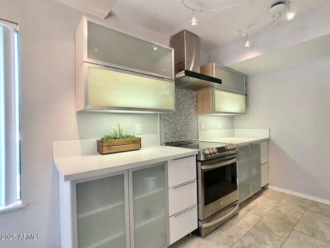 Building Photo - 3600 Hayden Rd