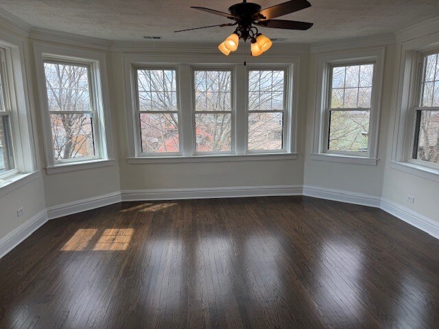 Building Photo - 6509 N Artesian Ave