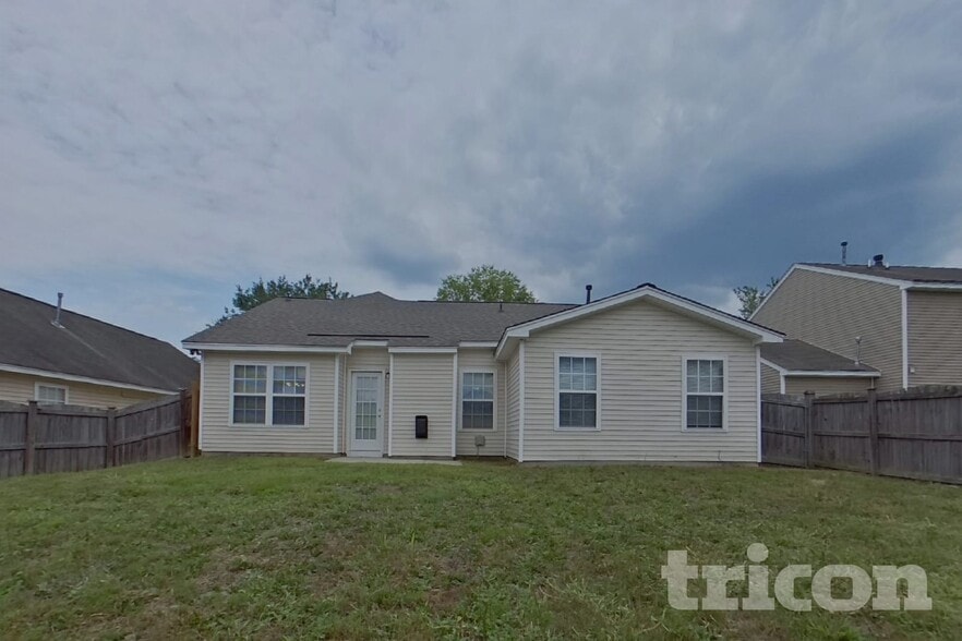Building Photo - 234 Marsh Deer Way