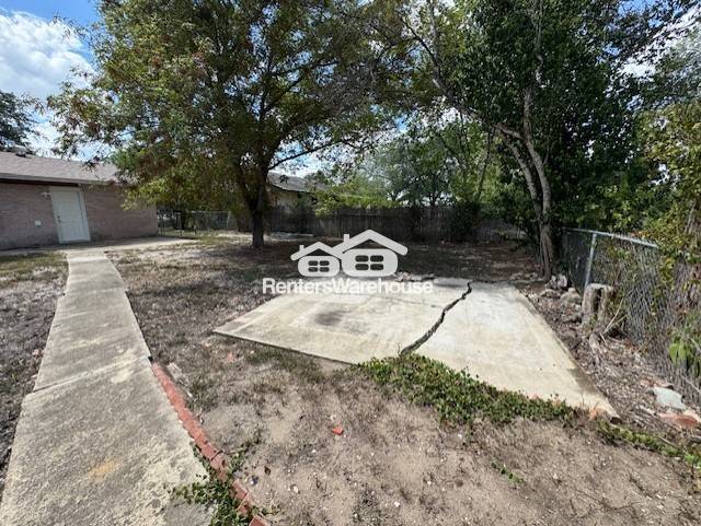 Building Photo - 127 Dartmoor St