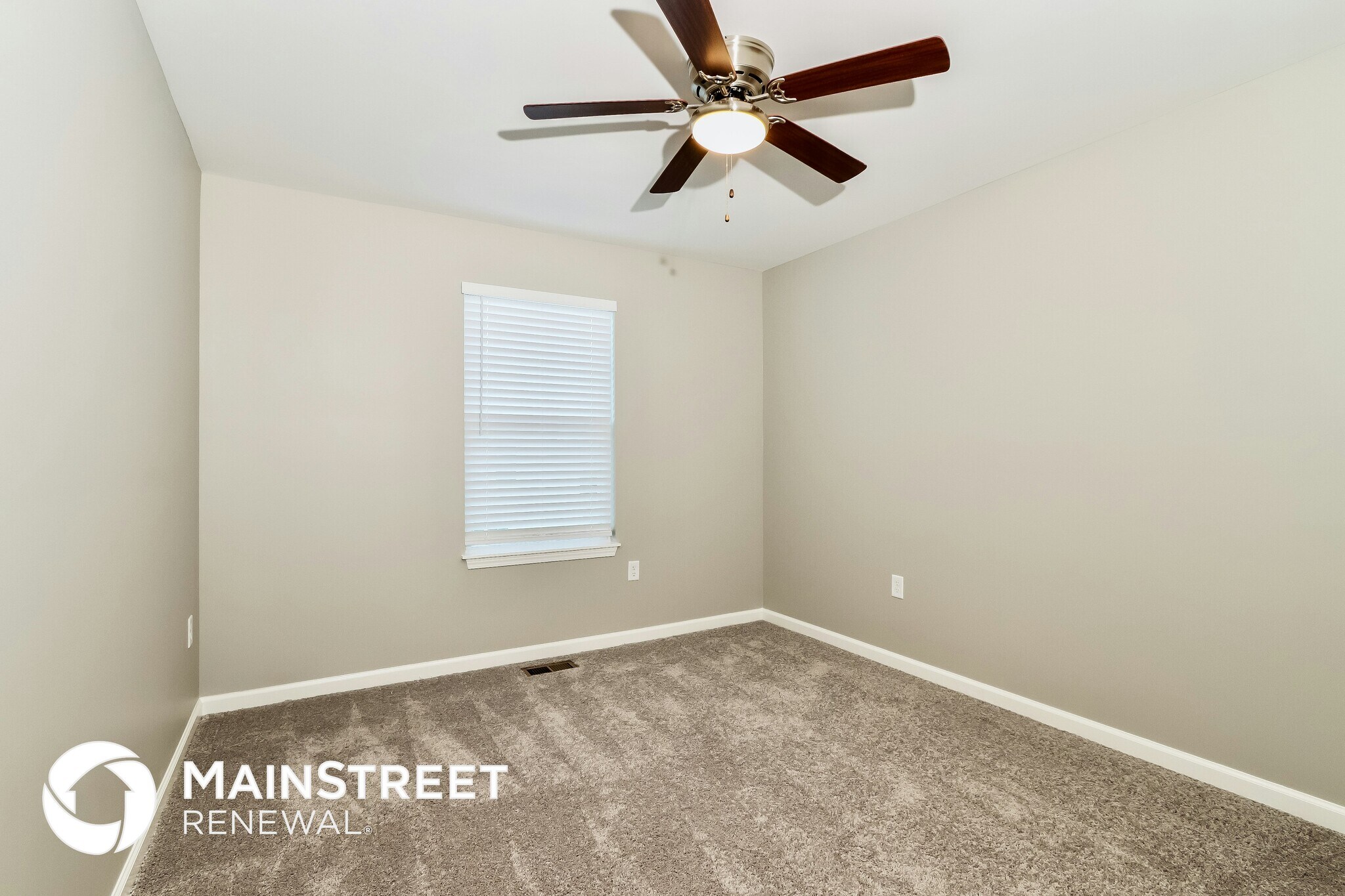 Building Photo - 2067 Paddle Wheel Dr