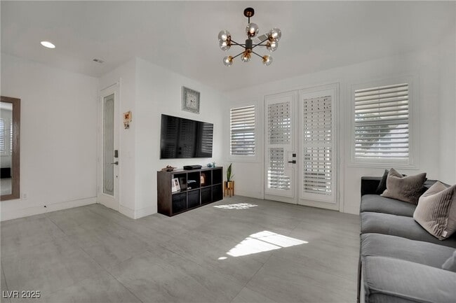 Building Photo - 10336 Early Morning Ave