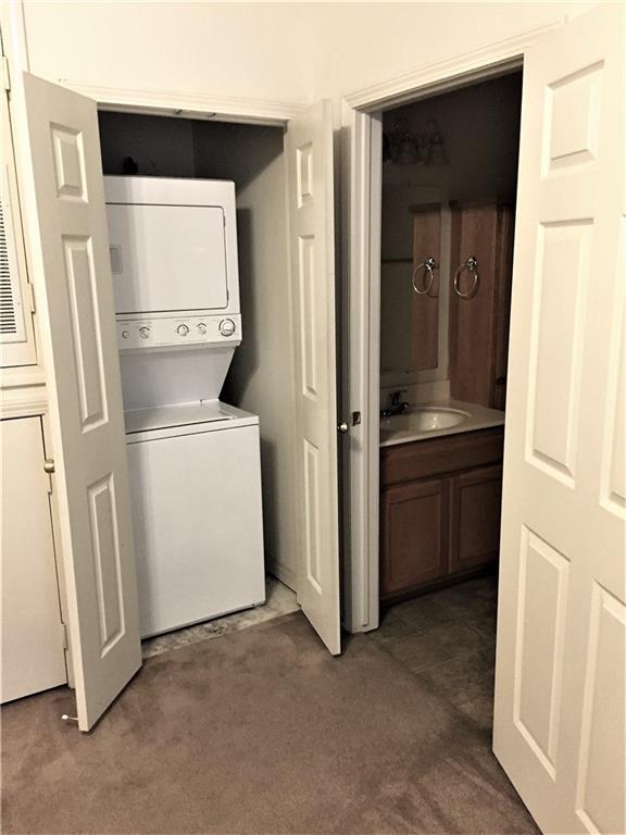 Building Photo - 1774 N Gregg Ave