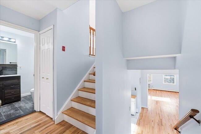 Building Photo - 600 Jefferson St