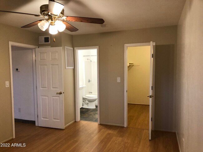 Building Photo - 2020 S Granada Dr