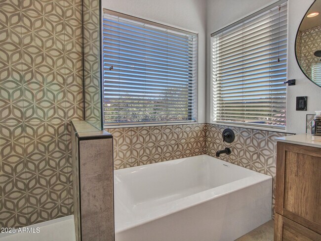 Building Photo - 4326 W Kenai Dr