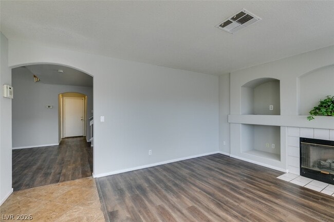 Building Photo - 7809 Calico Flower Ave