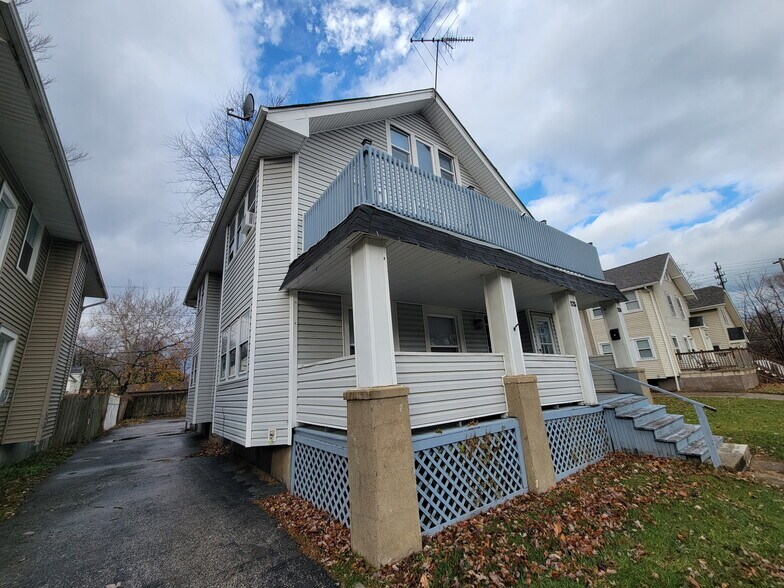 Building Photo - 1276 W 89th St