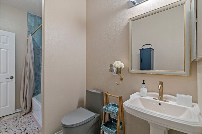 Building Photo - 13601 May Pine Ct