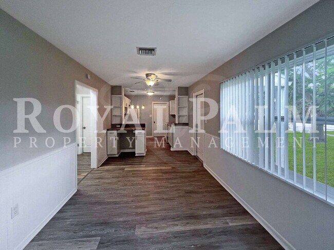 Building Photo - 1918 Grace Ave