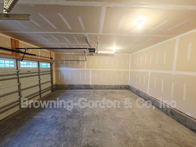 Building Photo - 1026 Cone Blvd