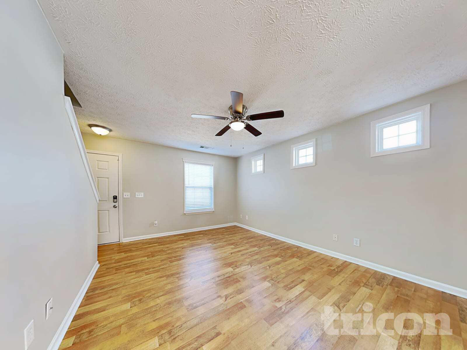 Building Photo - 250 Oak Grove Way