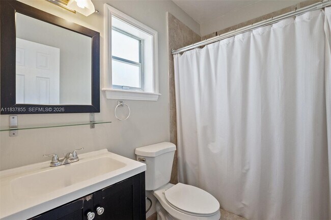 Building Photo - 2200 S Ocean Dr