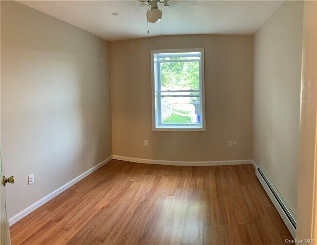 Building Photo - 58 N Grant Ave