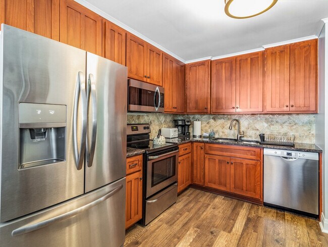 Building Photo - 5258 Washington St