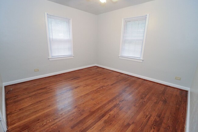 Building Photo - 2 Bedroom House Near University of Lynchburg