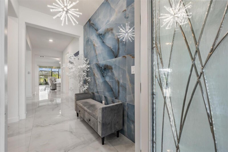 Building Photo - 10381 Tupper Cay Dr