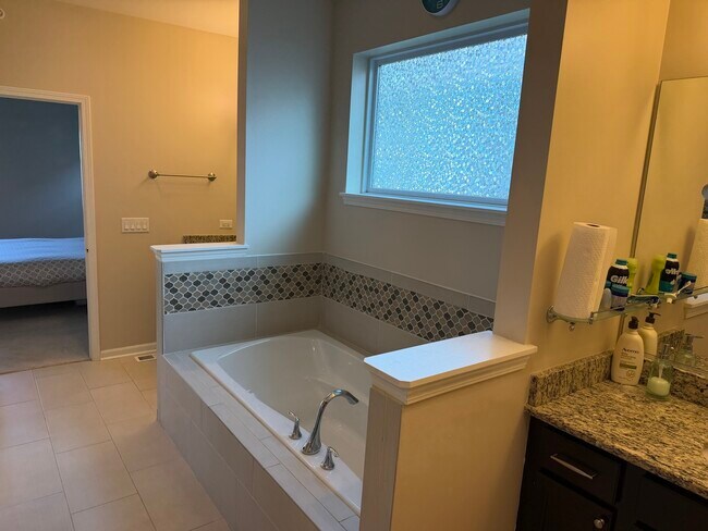 Building Photo - 463 Timber Trail Ct