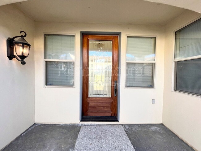 Building Photo - 13045 Ridgewood Way