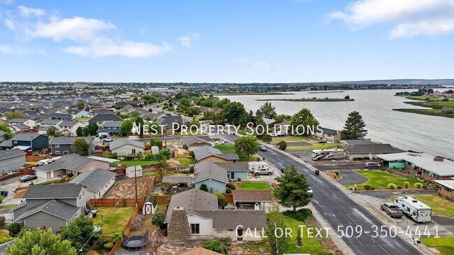 Building Photo - 603 N Crestview Dr