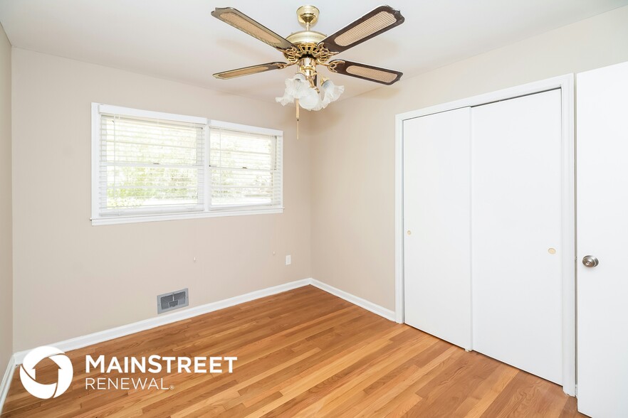 Building Photo - 6120 Longino Dr