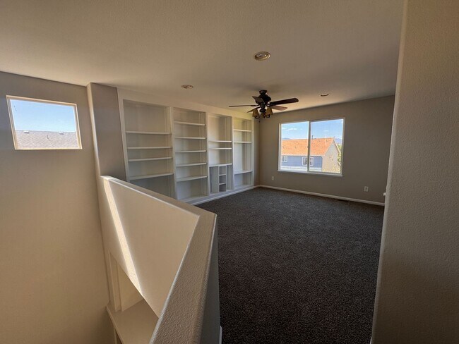 Building Photo - Newly Remodeled 3 Bedroom Home in Claremon...