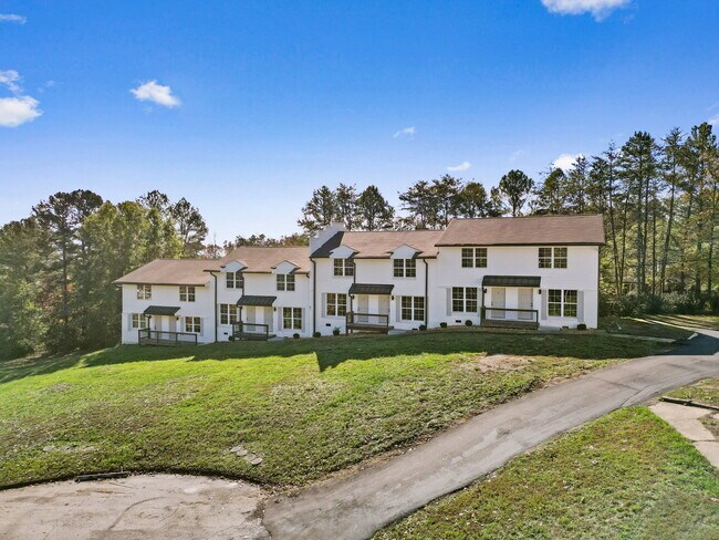 Building Photo - 400 Gallery Ln