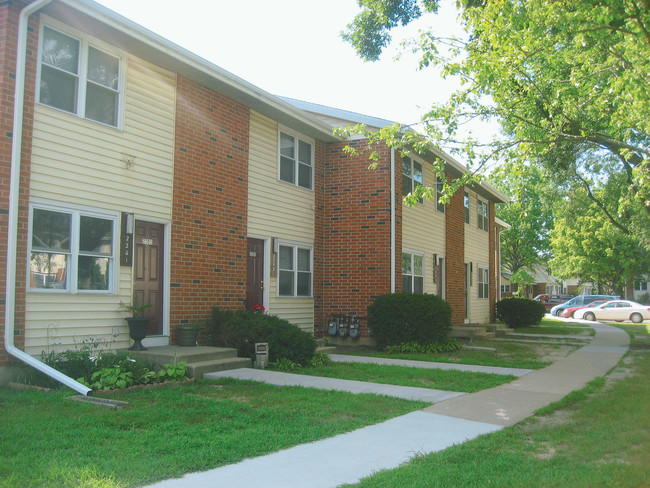 Primary Photo - Cedar Valley Townhouses