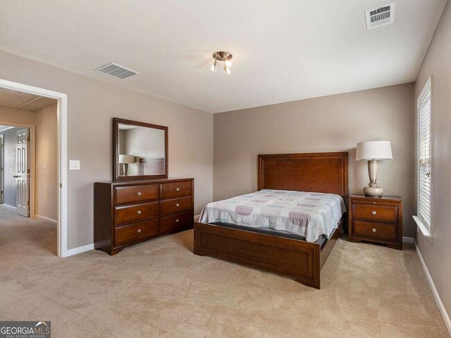 Building Photo - 6140 Briggs Way