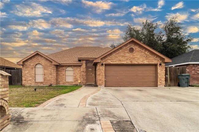 Primary Photo - 3400 N Cognac Dr