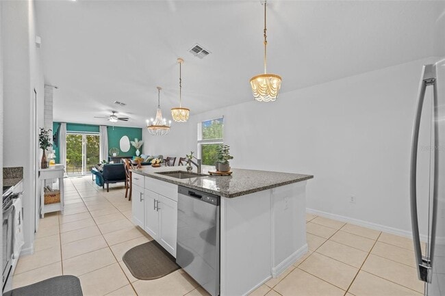 Building Photo - 5554 Blue Azure Dr